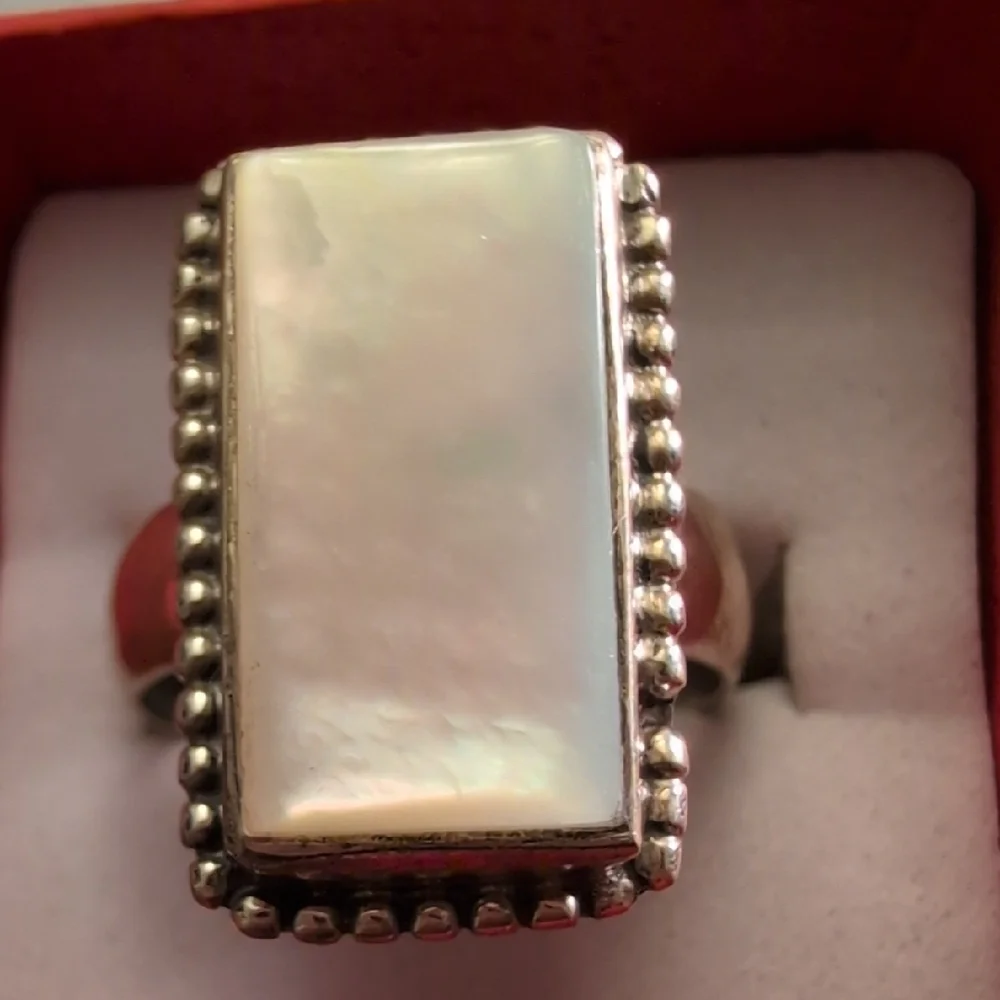 Sterling Silver Elegant Rectangular Statement MOP Ring - Picture 2 of 7